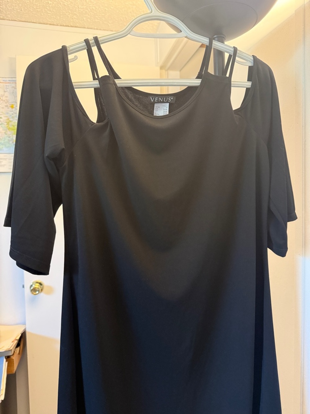 VENUS Black Cold-Shoulder Strappy Shift Dress